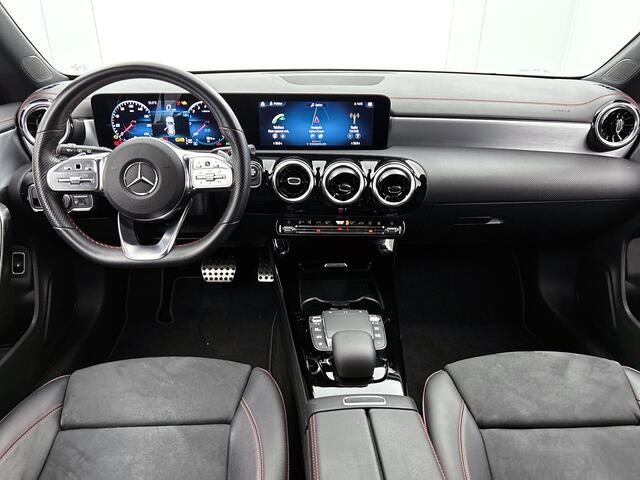 Mercedes-Benz Cla Shooting Brake 250 e AMG Plug-In Hybride AMG line | Night Pakket | Ledkoplampen | Parkeerpakket met achteruitrijcamera | Dodehoekassistent. Inclusief 24 maanden Mercedes-Benz Certified garantie voor Europa.