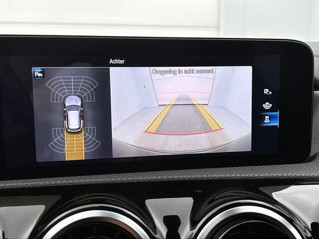Mercedes-Benz Cla Shooting Brake 250 e AMG Plug-In Hybride AMG line | Night Pakket | Ledkoplampen | Parkeerpakket met achteruitrijcamera | Dodehoekassistent. Inclusief 24 maanden Mercedes-Benz Certified garantie voor Europa.