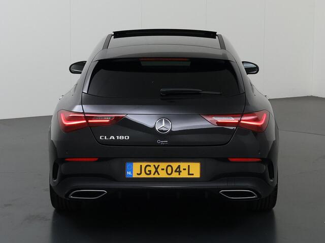 Mercedes-Benz Cla Shooting Brake 180 Business Solution AMG | Premium Plus | Night Pakket | Panoramadak | Elek. Sportstoelen met Geheugen | Multispaaks Velgen | HUD | Apple Carplay/Android Auto | Dodehoekassistent | 360° camera | Stoelverwarming |