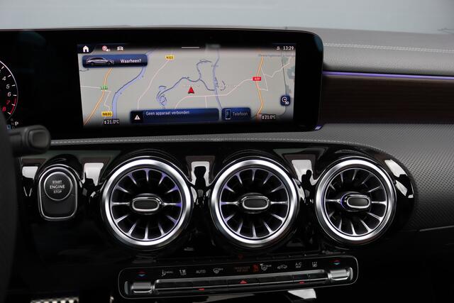 Mercedes-Benz Cla Shooting Brake 250 e AMG Line | Memory | Distronic | Panoramadak | Keyless Go | Verwarmd Stuurwiel | Camera | Sfeerverlichting |