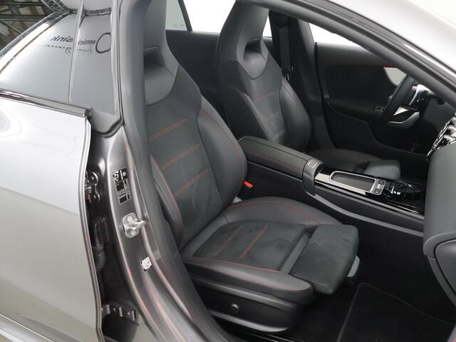 Mercedes-Benz Cla Shooting Brake 180 Star Edition AMG Line | Night | Panoramadak | Memory | Multispaaks lichtmetalen velgen | Sfeerverlichting |