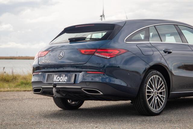 Mercedes-Benz Cla Shooting Brake 250 e Business Solution CARPLAY / TREKHAAK / AMBIENT LIGHTING / CAMERA