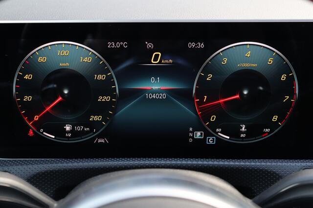 Mercedes-Benz Cla Shooting Brake 220 Premium Plus | Pano | Sfeerverlichting | Stoelverwarming | Camera | LED