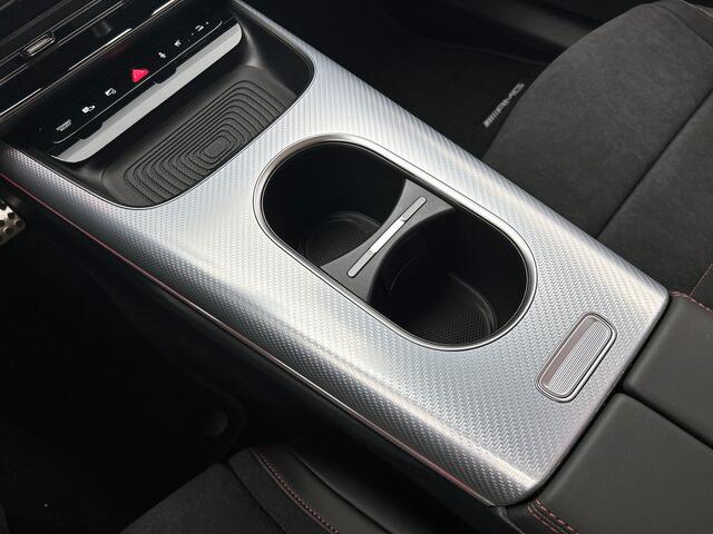 Mercedes-Benz Cla Shooting Brake 180 Business Solution AMG | Premium pakket | Nightpakket | Trekhaak | Vast panoramadak | 18" vijfspaaks lichtmetalen AMG-velgen | Sportstoelen | Massage functie | URBAN GUARD |