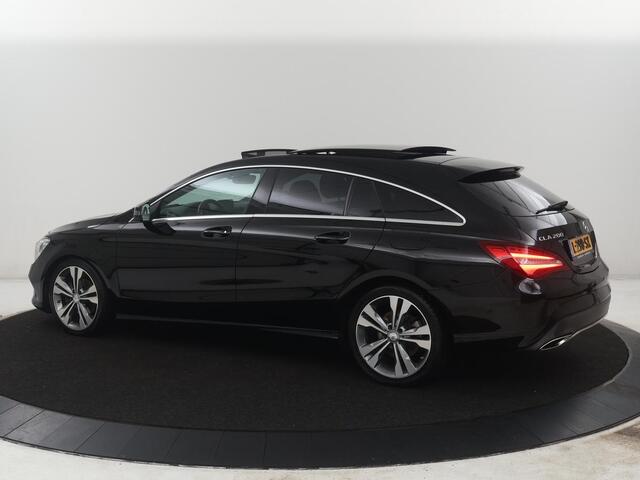 Mercedes-Benz Cla Shooting Brake 200 Ambition | Panoramadak | Cruise control | Dodehoek detectie | Leder | Stoelverwarming | Park assist | Climate control | Navigatie | Bluetooth