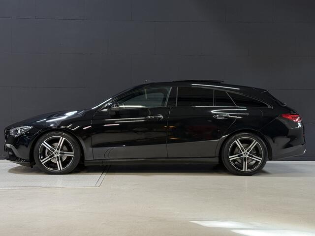 Mercedes-Benz Cla Shooting Brake 180 Luxury Line | Panoramadak | Leder | Camera | Sfeerverlichting