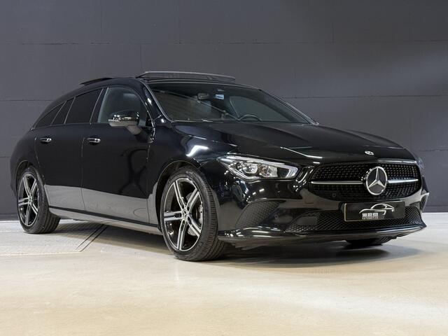 Mercedes-Benz Cla Shooting Brake 180 Luxury Line | Panoramadak | Leder | Camera | Sfeerverlichting