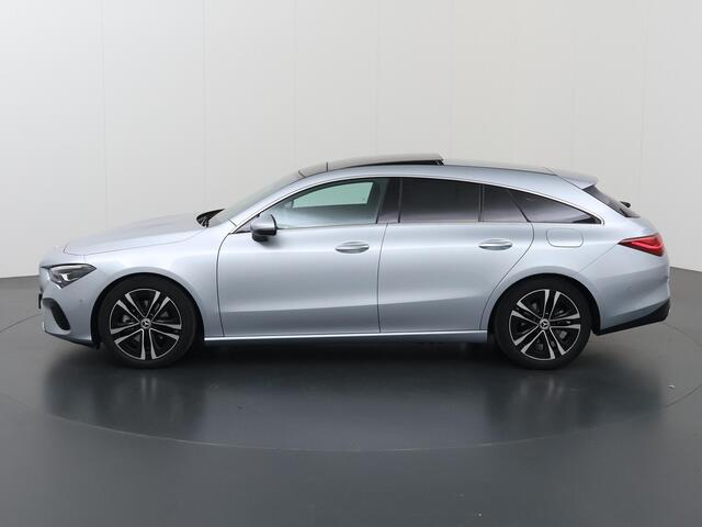 Mercedes-Benz Cla Shooting Brake 180 Star Edition Luxury line | Camera | Panoramadak | Stoelverwarming |