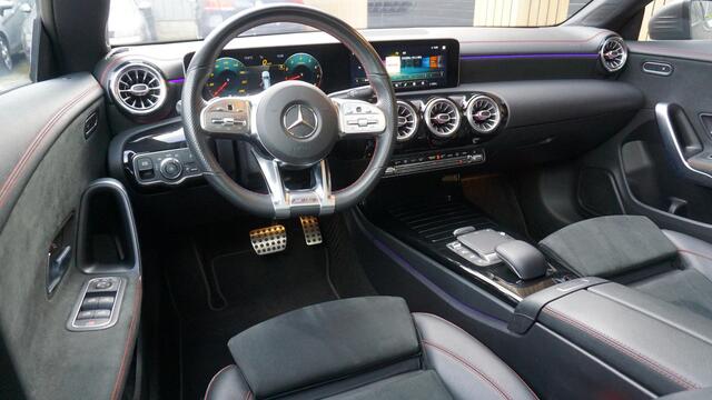Mercedes-Benz Cla Shooting Brake 180 AMG-Line Pano.Dak Sfeerverlichting 360-View 19inch LM *Black Optik* Widescreen