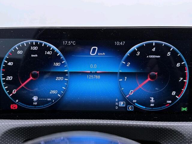 Mercedes-Benz Cla Shooting Brake 200 Business Solution AMG Trekhaak | AMG Line | Night Pakket | Ledkoplampen | Parkeerpakket met achteruitrijcamera | Sfeerverlichting. Inclusief 24 maanden Mercedes-Benz Certified garantie voor Europa.