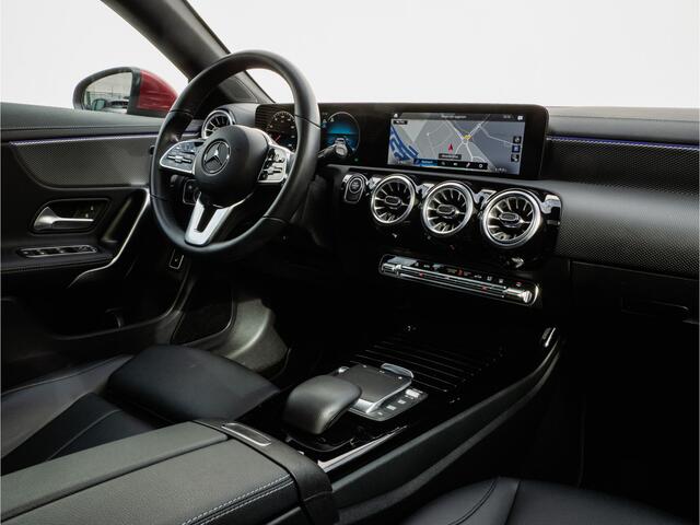 Mercedes-Benz Cla Shooting Brake 250 e Business Solution Luxury Panoramadak/ Leer/ Sportstoelen/ Elektr. achterklep/ Camera