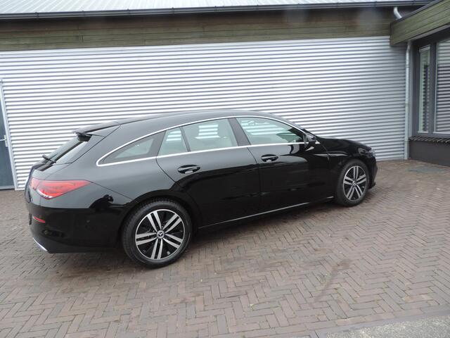 Mercedes-Benz Cla Shooting Brake 180 Business Solution Luxury leer sfeer licht