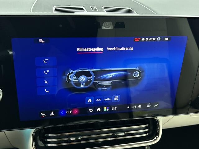Mercedes-Benz Cla Shooting Brake 250+ Business Solution AMG 85 kWh | Nightpakket | Trekhaak | Vast panoramadak | 18 inch vijfspaaks lichtmetalen AMG-velgen | URBAN GUARD | Massagefunctie | Sierdelen in openporig bruin eikenhout |