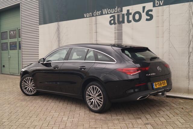 Mercedes-Benz Cla Shooting Brake 250e Business Solution Luxury Limited -LEER-