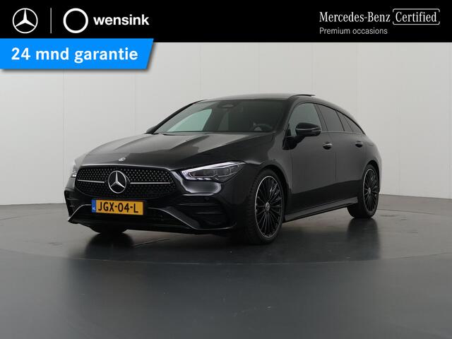 Mercedes-Benz Cla Shooting Brake 180 Business Solution AMG | Premium Plus | Night Pakket | Panoramadak | Elek. Sportstoelen met Geheugen | Multispaaks Velgen | HUD | Apple Carplay/Android Auto | Dodehoekassistent | 360° camera | Stoelverwarming |