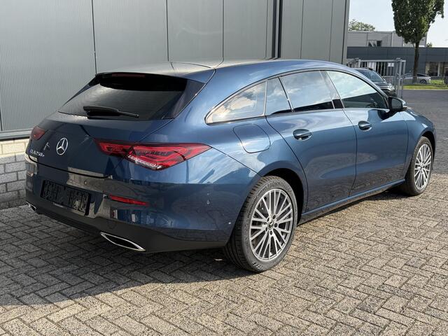 Mercedes-Benz Cla Shooting Brake 250 e Luxury Line 18"/Leder/Elektrische klep/Camera/PDC v+a/DAB/Navigatie