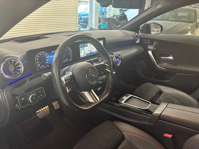 Mercedes-Benz Cla Shooting Brake 250 e AMG NIGHT 360 Memory Keyless Head up Sfeer