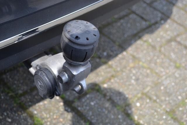 Mercedes-Benz E-KLASSE E200 - NL Auto - Elektr. Trekhaak
