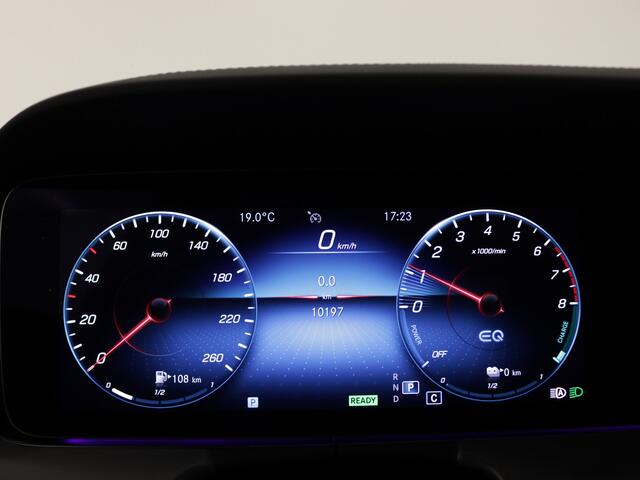 Mercedes-Benz E-KLASSE 300 e AMG Night Edition | Trekhaak | Dodehoek detector | Stoelverwarming | Navigatie | Sfeerverlichting | Inclusief 24 maanden Mercedes-Benz Certified garantie voor Europa.