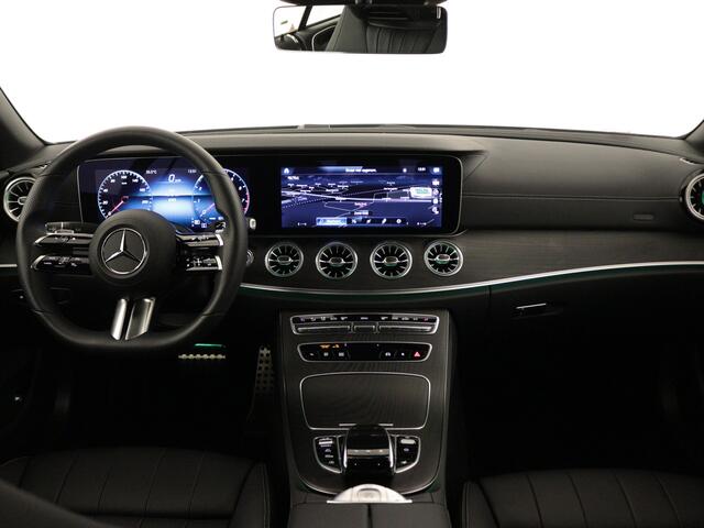 Mercedes-Benz E-KLASSE Cabrio 200 AMG Line | Sfeerverlichting | Burmester Soundsystem | Elektrische stoelverstelling | Navigatie | Inclusief 24 maanden Mercedes-Benz Certified garantie voor Europa.