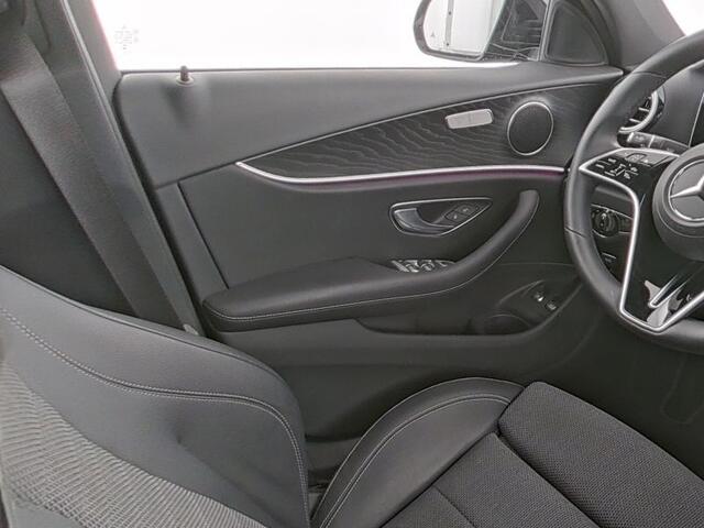 Mercedes-Benz E-KLASSE 300 e Avantgarde Distronic WideScreen LED Camera