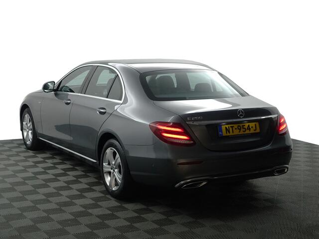 Mercedes-Benz E-KLASSE 200 AMG Presige Aut- Sfeerverlichting, 360 Camera, Lane Assist, Park Assist, Xenon Led, Leder Comfort Interieur