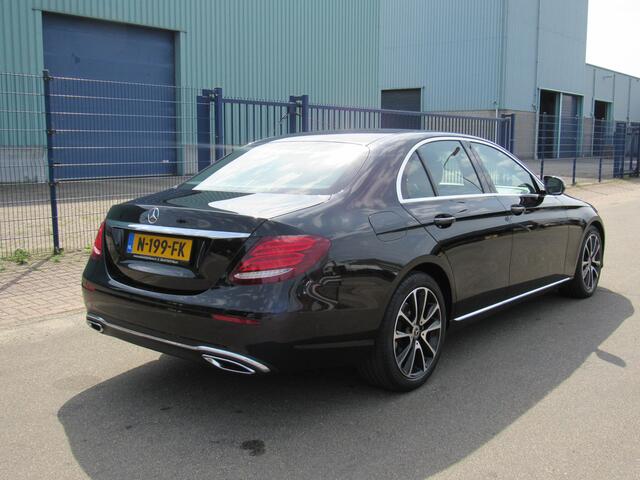 Mercedes-Benz E-KLASSE 200 d Premium Plus