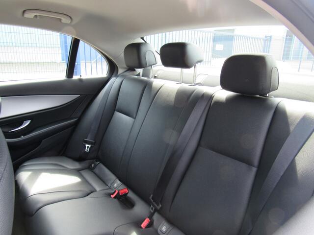 Mercedes-Benz E-KLASSE 200 d Premium Plus
