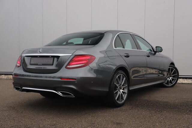 Mercedes-Benz E-KLASSE 220 D AMG Sport Automaat Widescreen Sfeerverlichting Memory Leder Navigatie 360 Camera 19 inch LMV Stoelverwarming Carplay Android Auto Multibeam LED