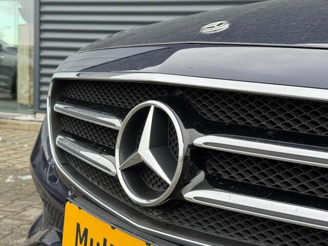 Mercedes-Benz E-KLASSE 300 e 4MATIC Avantgarde Plug In Hybrid PHEV | Trekhaak a Fabriek | Camera | Sportstoelen Verwarmd | Apple Carplay | Led Koplampen |