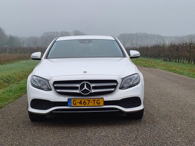 Mercedes-Benz E-KLASSE 200 Premium | Sfeerverlichting | Camera | Prachtige auto.