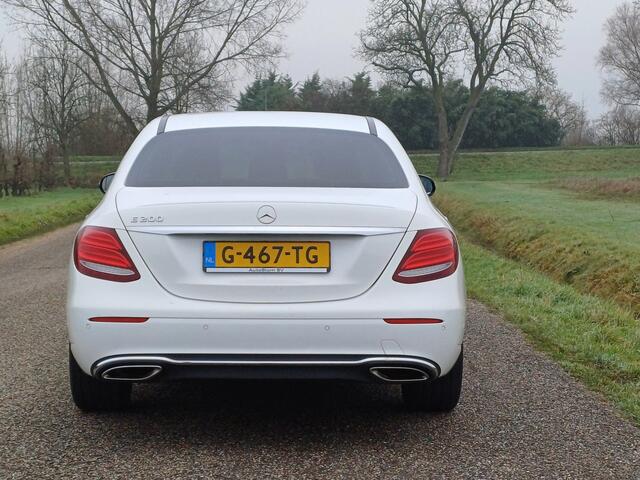 Mercedes-Benz E-KLASSE 200 Premium | Sfeerverlichting | Camera | Prachtige auto.