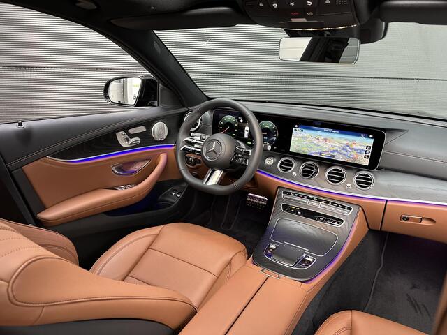 Mercedes-Benz E-KLASSE 300 e | Bruin leder | Panoramadak | Trekhaak | Night Pakket | Burmester Surround Sound | Head-up Display | 360° Camera | Elektrisch Verstelbare Voorstoelen + Memory | Apple CarPlay | Android Auto | Showmodel SALE