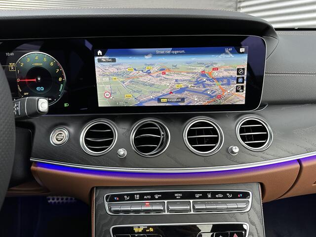 Mercedes-Benz E-KLASSE 300 e | Bruin leder | Panoramadak | Trekhaak | Night Pakket | Burmester Surround Sound | Head-up Display | 360° Camera | Elektrisch Verstelbare Voorstoelen + Memory | Apple CarPlay | Android Auto | Showmodel SALE