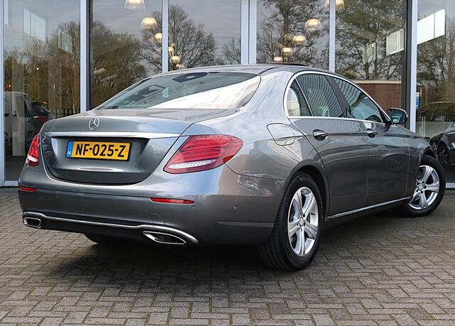 Mercedes-Benz E-KLASSE 200 Avantgarde | Schuifdak | Sfeerverlichting