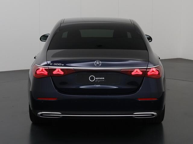 Mercedes-Benz E-KLASSE 300 e Luxury Line | Rij assistentie | Memory | Trekhaak |