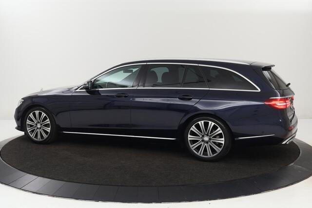 Mercedes-Benz E-KLASSE 220d Exclusive | Head-Up | Carplay | Widescreen | Stoelverwarming | Camera | Sfeerverlichting | Half leder | Full LED | Park Assist
