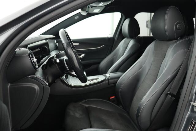 Mercedes-Benz E-KLASSE 300e AMG | Trekhaak | Stoelverwarming | Camera | Sfeerverlichting | Leder/Alcantara | Widescreen | Full LED | Navigatie