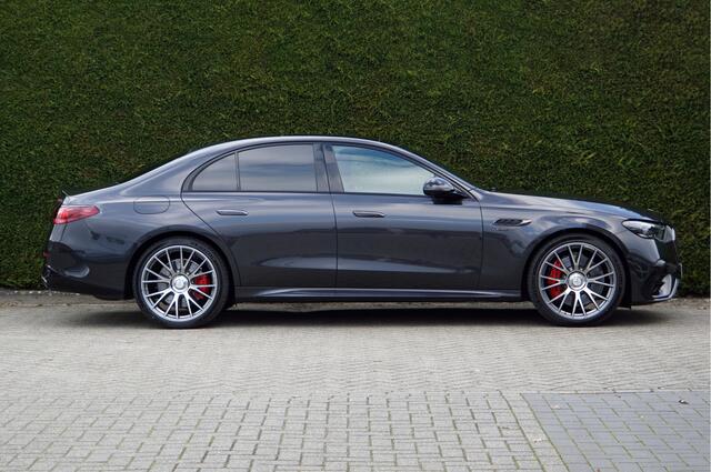 Mercedes-Benz E-KLASSE E-Klasse AMG E 53 4MATIC+ | Performance Stoelen | Panorama Trekhaak Burmester 4D Nappaleder