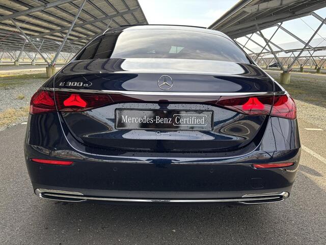 Mercedes-Benz E-KLASSE 300 e Luxury Line | Panoramadak | Stoelkoeling | Burmester 4D | Keyless |