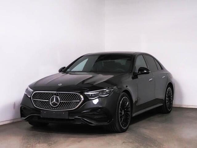 Mercedes-Benz E-KLASSE 300 e AMG Plug-In Hybride | AMG Line | Night Pakket | Panorama Schuif-Kanteldak | 20 Inch AMG Velgen | Burmester® | Trekhaak | Inclusief 24 maanden Mercedes-Benz Certified garantie voor Europa.