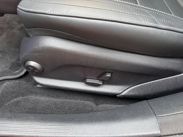 Mercedes-Benz E-KLASSE 400 d 4MATIC AMG Line full options