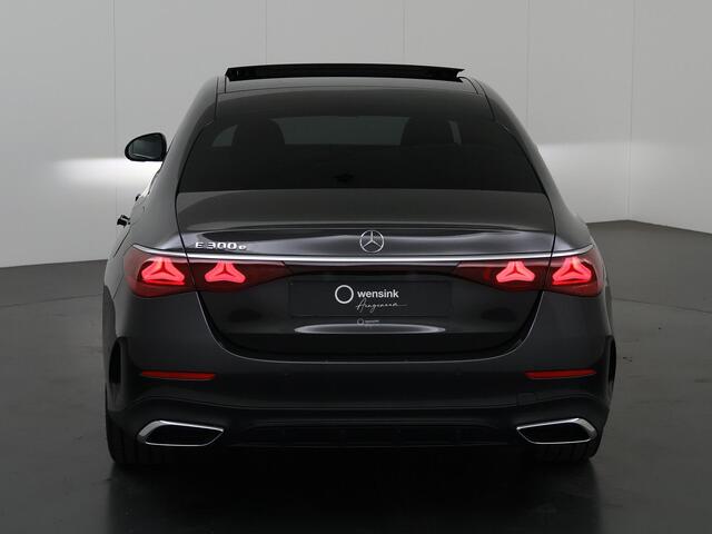 Mercedes-Benz E-KLASSE 300e AMG Line | Superscreen | Panoramadak | Night pakket | Winter pakket | Sfeerverlichting