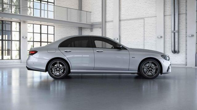 Mercedes-Benz E-KLASSE 300 e Business Solution AMG | Night | Panoramadak | Burmester | Headup | Lederen bekleding | Memory |