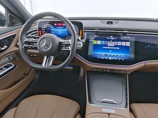 Mercedes-Benz E-KLASSE 300 e AMG Nightpakket | Panoramadak | Burmerster Sound | Distronic | Keyless Go | Augmented Reality | Inclusief 24 maanden MB Certified garantie voor Europa.