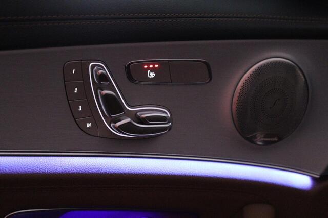 Mercedes-Benz E-KLASSE 300e AMG | Panoramadak | Head-Up | Trekhaak | 360 camera | Burmester Surround | Matrix LED | Nappaleder | Sfeerverlichting | Memory | Stoelverwarming | Carplay | Keyless