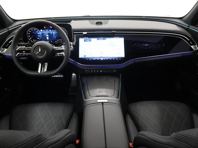 Mercedes-Benz E-KLASSE 300 e Sport Edition | Hyperscreen | Nappa Leder | Luchtvering | Head-up Display | Elektrische Trekhaak | Burmester Sound System | Rijassistentiepakket |