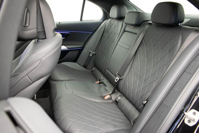 Mercedes-Benz E-KLASSE 300 e 4MATIC AMG Line |Pano|HyperScreen|Burmester|Memory|VOLL|