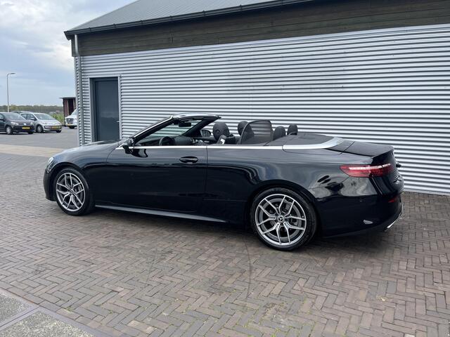 Mercedes-Benz E-KLASSE Cabrio 200 AMG Line