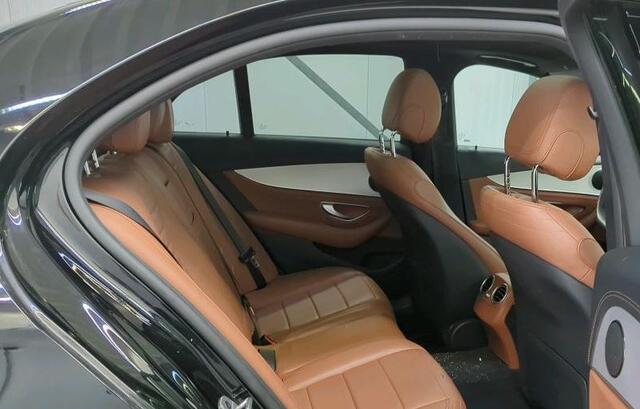 Mercedes-Benz E-KLASSE 300 e Hybride Business Solution AMG / Panoramadak / Leder / Widescreen cockpit / Pdc.+Camera / Navigatie /
